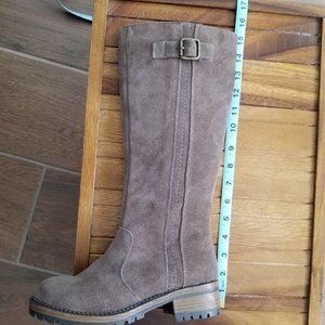 Vintage Suede Lug Sole Women's Boot